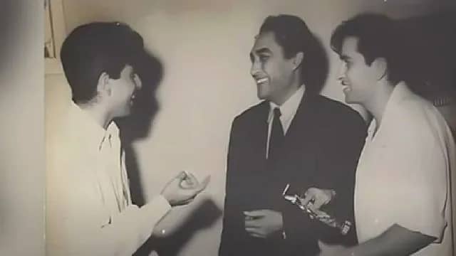 दिलीप कुमार की जीवनी,निधन हिंदी में Dilip Kumar Biography in Hindi 1 Dilip Kumar With Ashok Kumar and raj Kapoor
